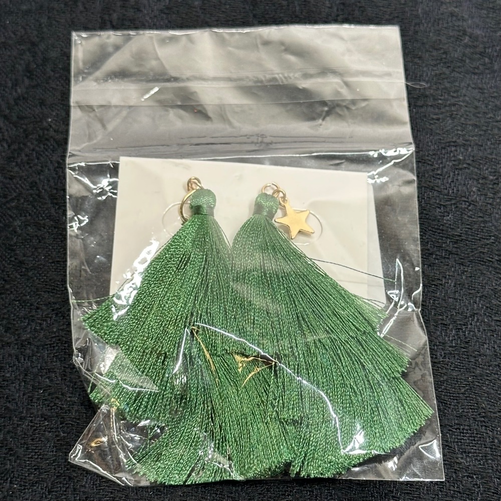 Tipsy‎ Elves Christmas Tree Tassel Earrings Green Holiday Star Dangle NWT